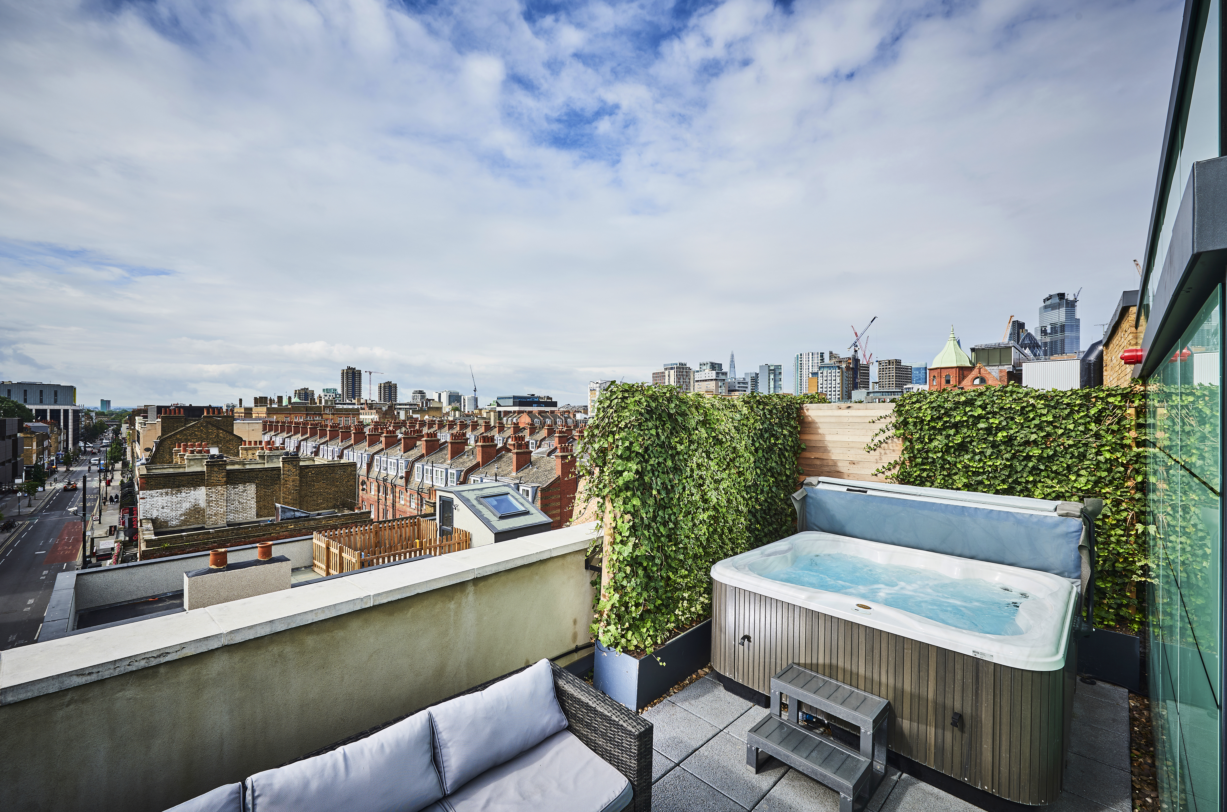 New Road Hotel, Whitechapel, one of the best budget hotels in London
