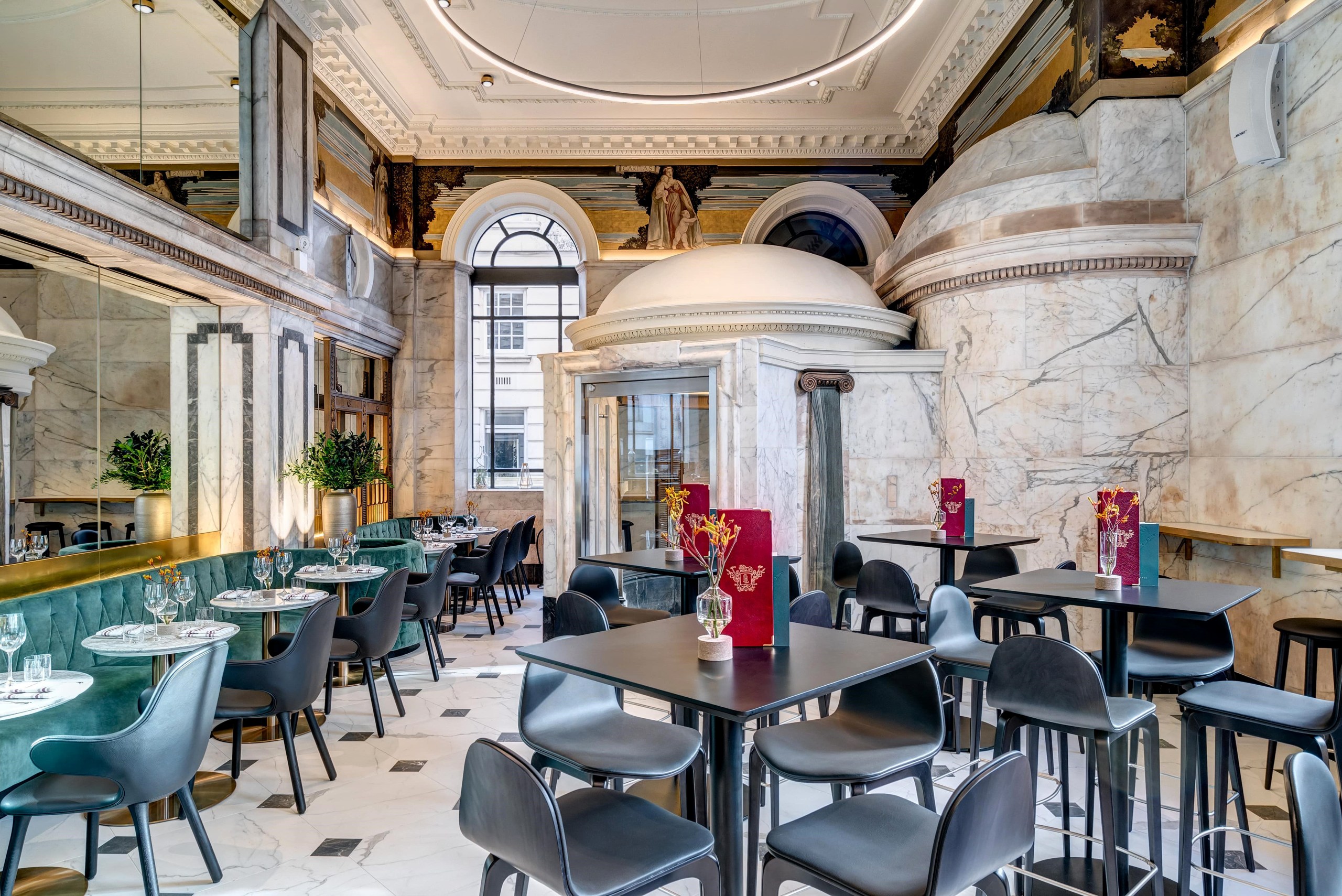 Apex Temple Court Hotel, one of the best budget hotels in London